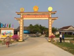 Cổng chào thôn Hà La.