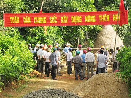 Phát động xây dựng nông thôn mới ở xã Vĩnh Thạch, huyện Vĩnh Linh. (Nguồn: Bào Quảng Trị Online)