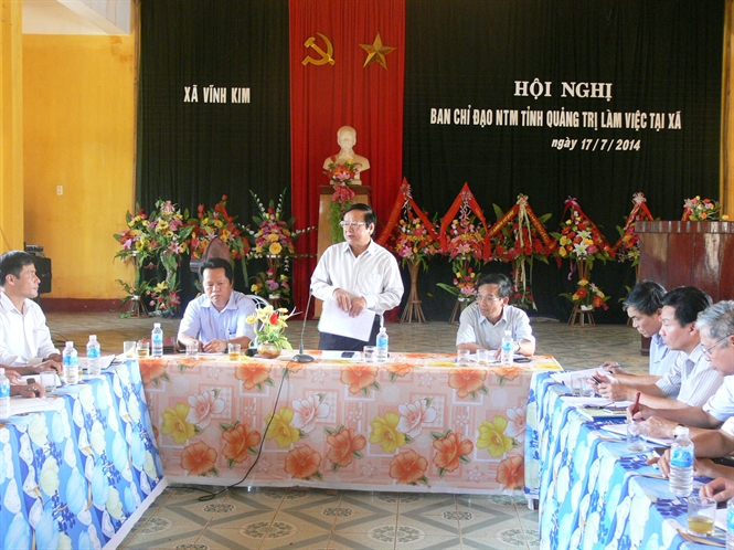 Ông Nguyễn Đức Cường chỉ đạo xã Vĩnh Kim sớm hoàn thành xây dựng NTM