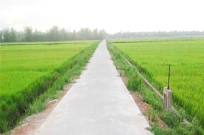 Đường giao thông liên thôn xã Vĩnh Long được đầu tư xây dựng đạt chuẩn theo cơ chế đầu tư đặc thù