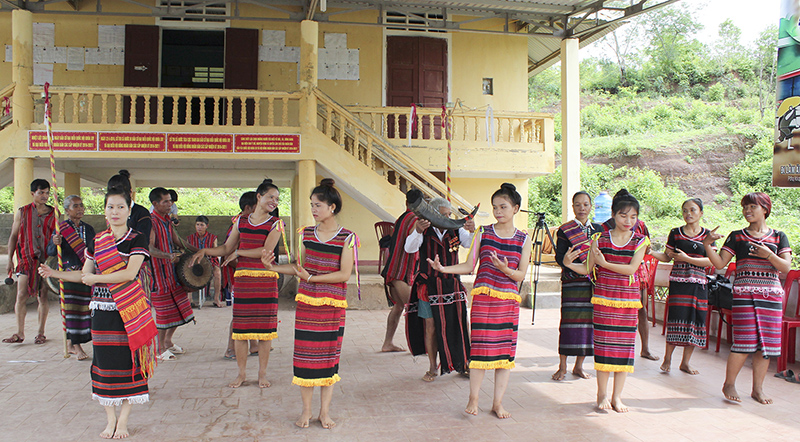 Đồng bào người Vân Kiều, Pa Kô sinh hoạt văn hóa văn nghệ truyền thống