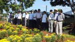 Đoàn công tác thăm mô hình trồng hoa ở thôn Hòa Thành, xã Tân Thành, huyện Hướng Hóa