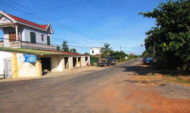 Đoạn đường liên xã Vĩnh Lâm - Vĩnh Thủy được nâng cấp