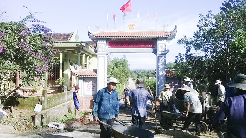 Người dân xã Linh Hải chung tay xây dựng nông thôn mới
