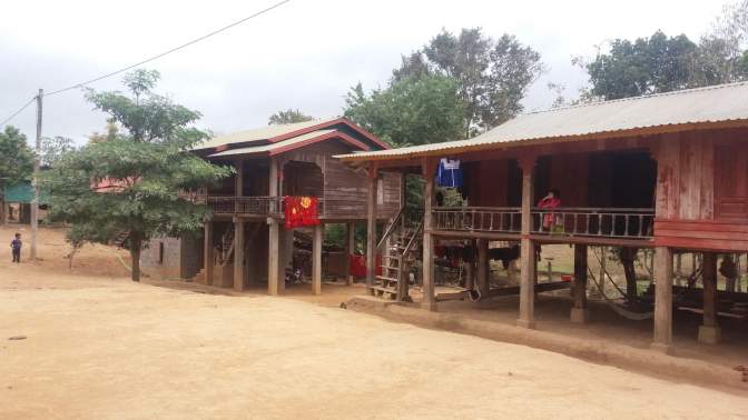 Nhà ở của đồng bào dân tộc xã Thuận, huyện Hướng Hóa
