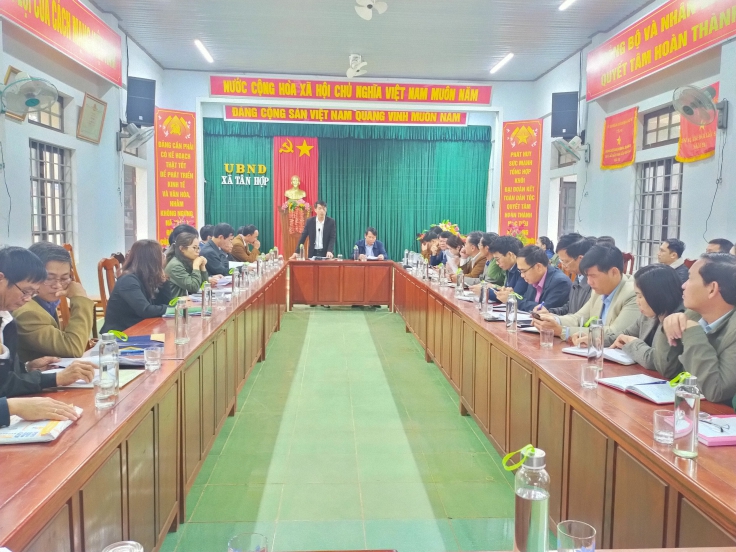 Quang cảnh buổi thẩm định tại xã Tân Hợp, huyện Hướng Hóa