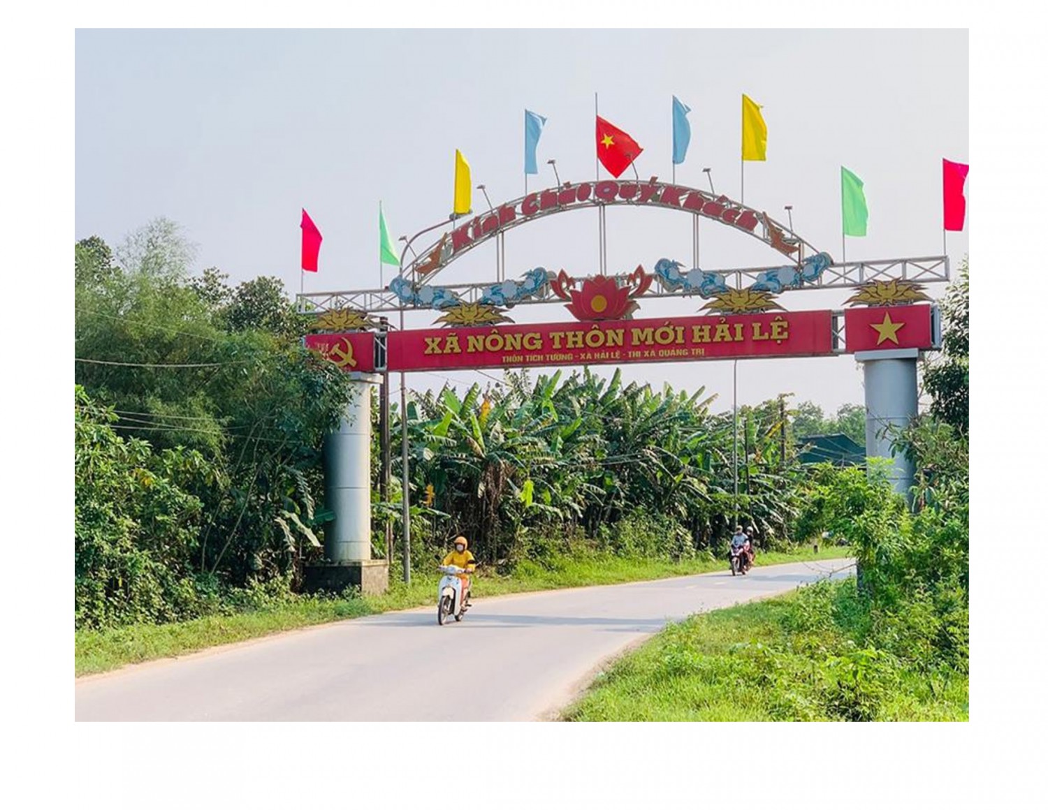 Giao thông nông thôn được hoàn thiện đã tạo điều kiện thuận lợi cho xã Hải Lệ, thị xã Quảng Trị trong phát triển kinh tế- xã hội